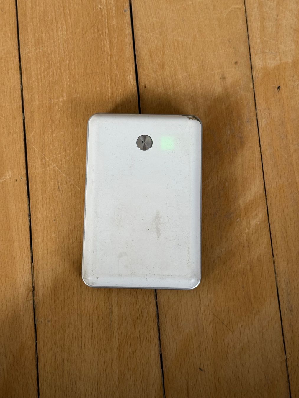 Caricabatterie: alte Powerbank – Usato da Bern venduto da bat379