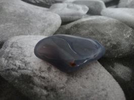 Chalcedon gebändert