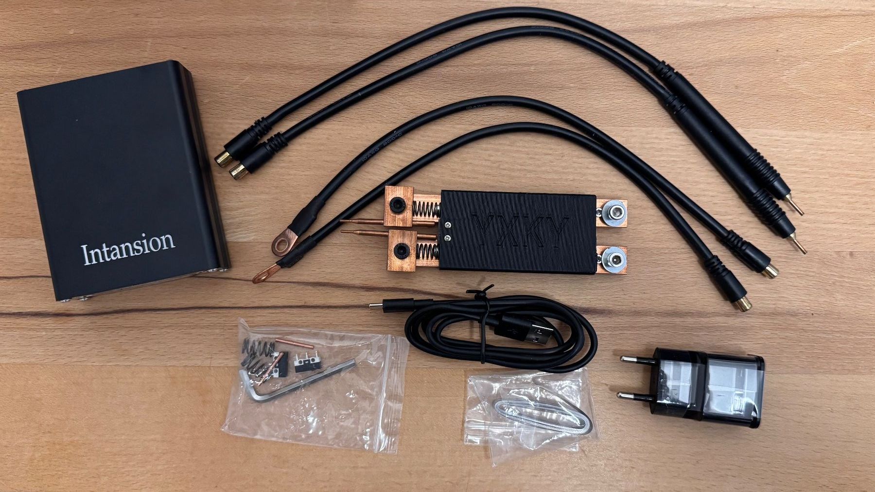 Saldatori: Portable Pulse Spot Welder DH20 – Usato da Luzern venduto da serchon
