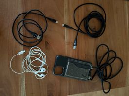 iPhone 11 Pro Hülle/Kopfhörer/2x Kabel