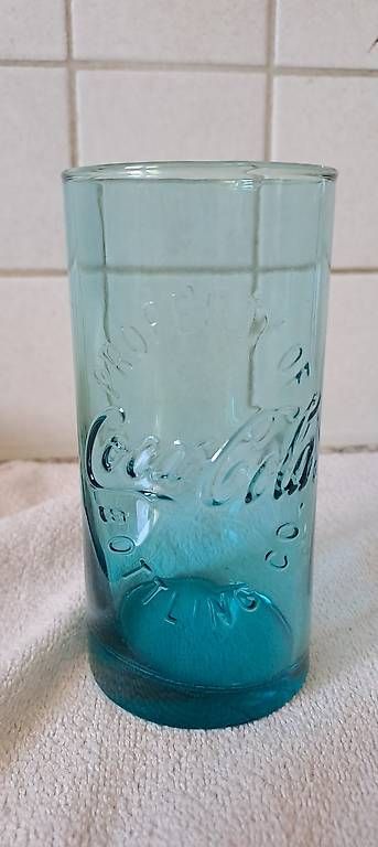 Verres: 2 Coca Cola Gläser blau – D'occasion à Buttisholz par Seeblick666