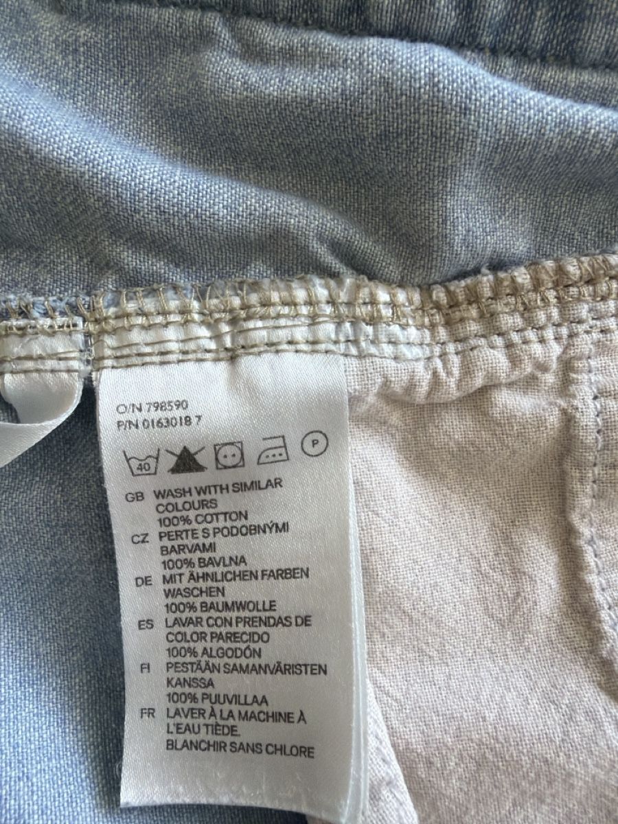 H&M Kleider & Röcke: H&M Jeanskleid Grösse 128 – Gebraucht aus Frauenfeld von Knodel 2