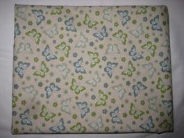 Baumwollstoff taupe mit grünen Schmetterlingen