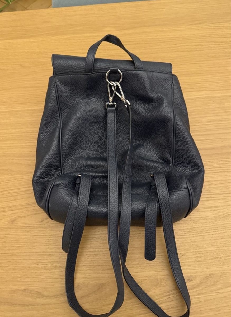 Coccinelle Zaini: Rucksack aus Leder - Coccinelle – Usato da Wil SG venduto da ooMariposaoo 1
