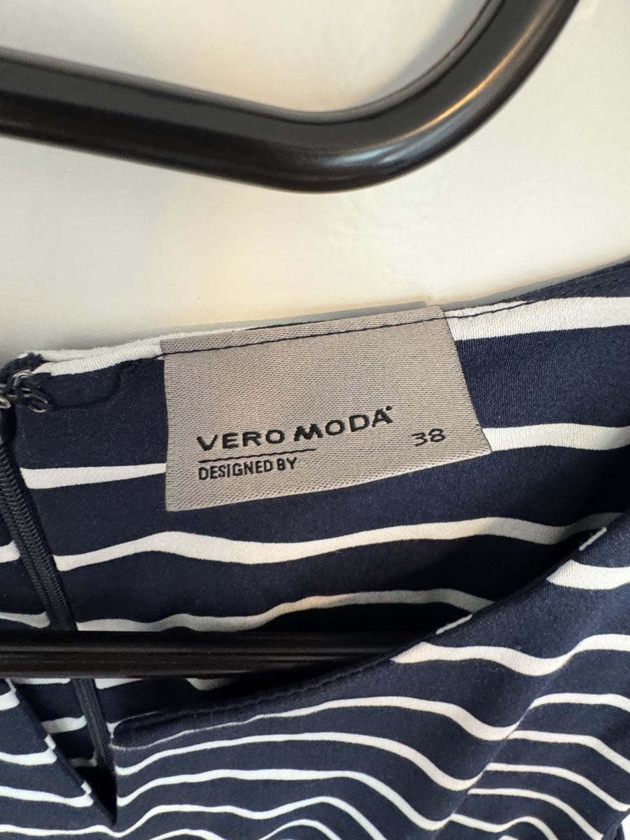 Vero Moda Kleider: Vero Moda Kleid – Gebraucht aus Ottenbach von Mani769 1