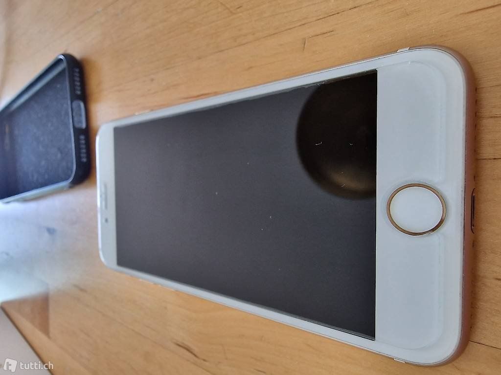 Apple Telefoni cellulari / Smartphones: neuwertiges iPhone 7 rosegold Edition & Extras – Usato da Bassersdorf venduto da sankaber 2