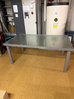 Metalltisch mit Glasplatte, gute Qualität, 160x90cm, gratis