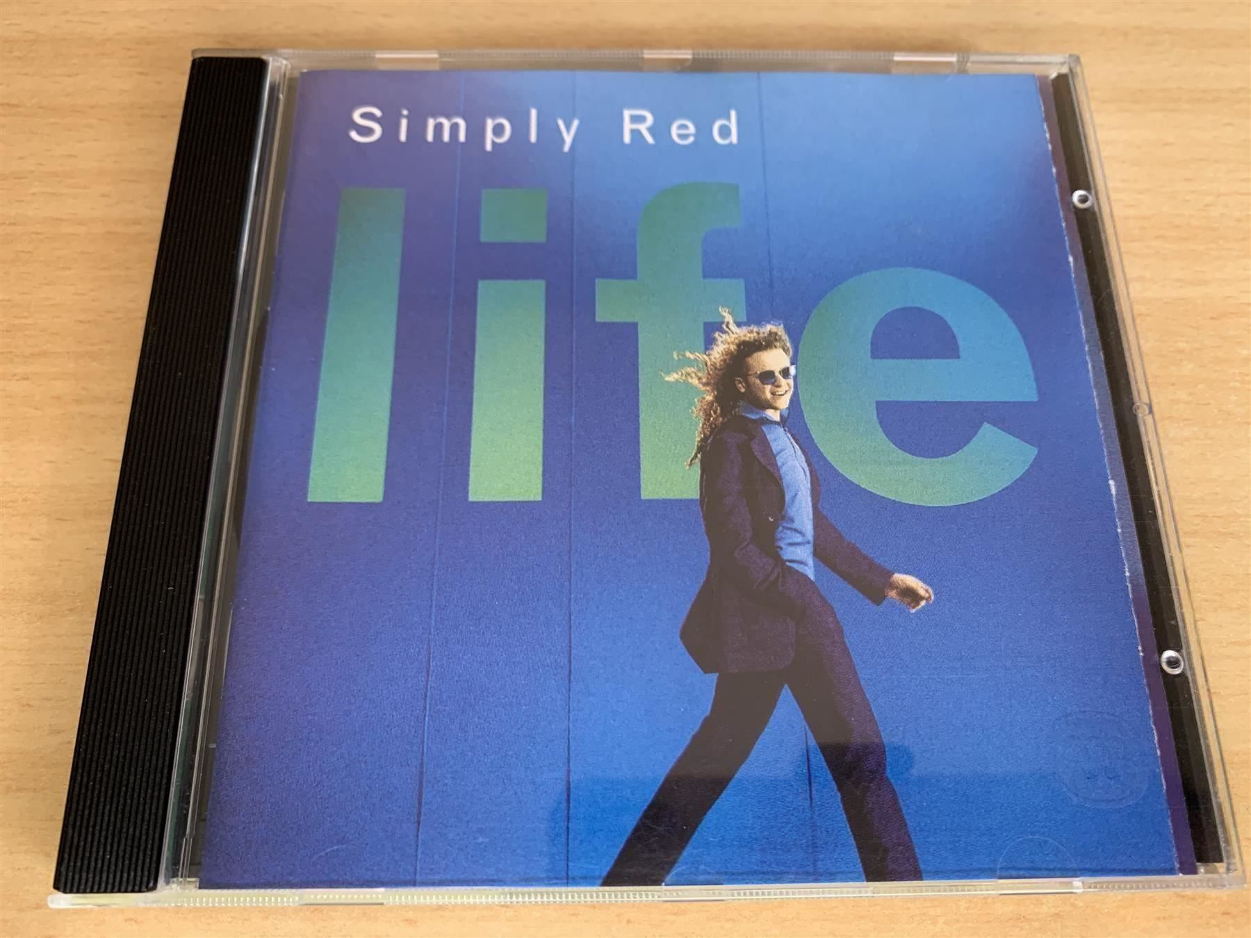 CD: Simply Red – Life – Usato da Rikon im Tösstal venduto da Alpenmutz