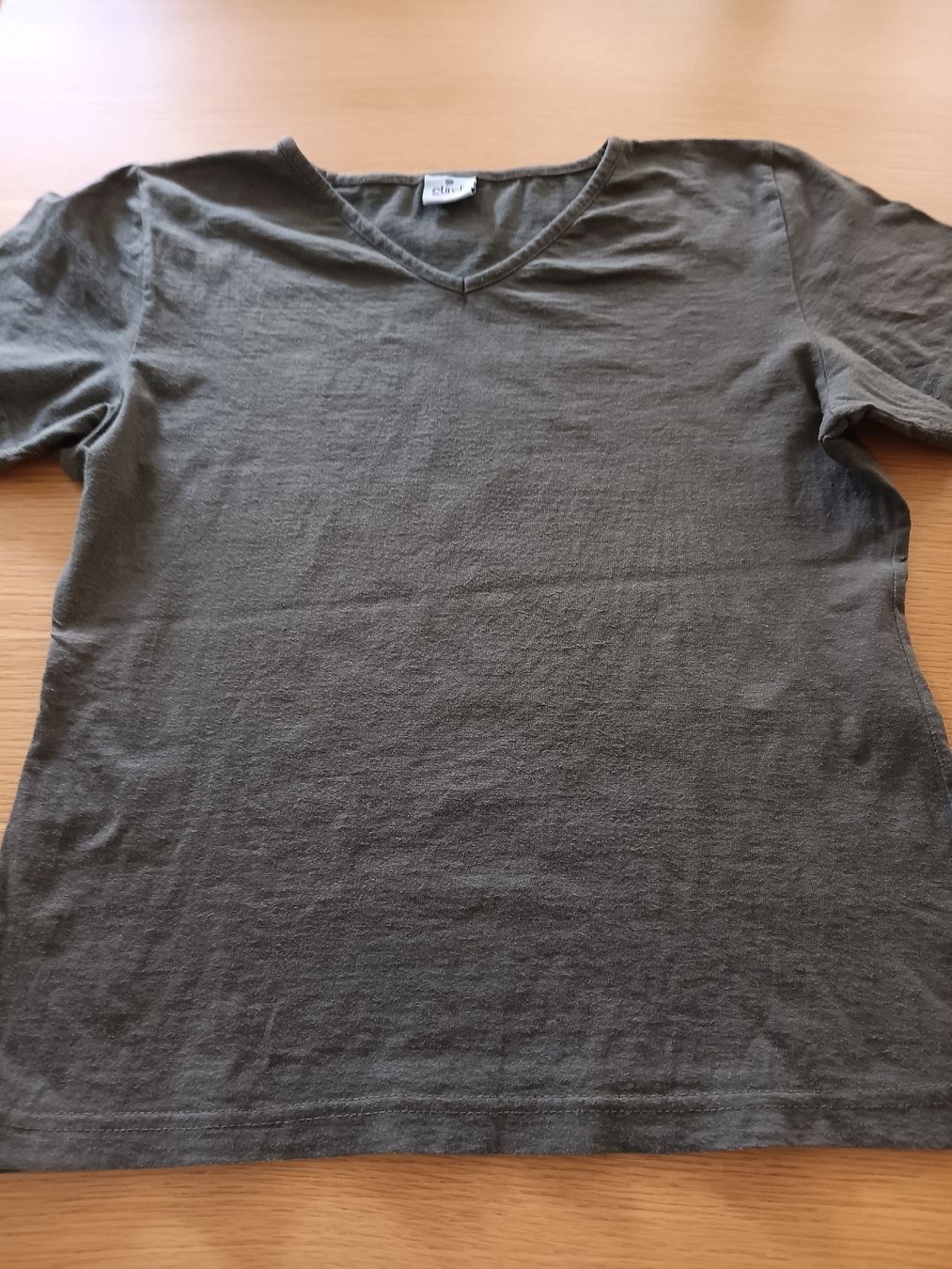 T-Shirts: Sport shirt etirel – Neu (gemäss Beschreibung) aus Stansstad von leoni66