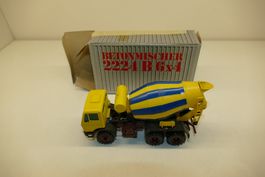 Conrad 1:50: Mercedes Benz 2224B 3-achsiger Betonmischer-LKW