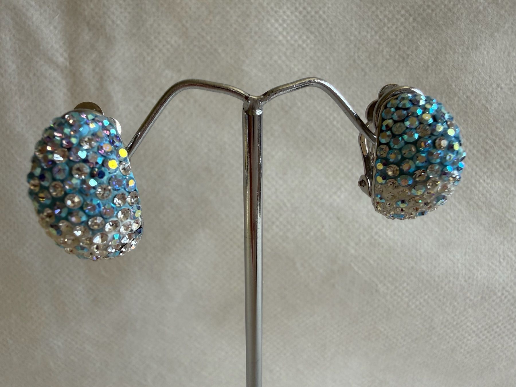 Boucles d'oreille: Boucles d'oreille – D'occasion à Sion par accroshoes