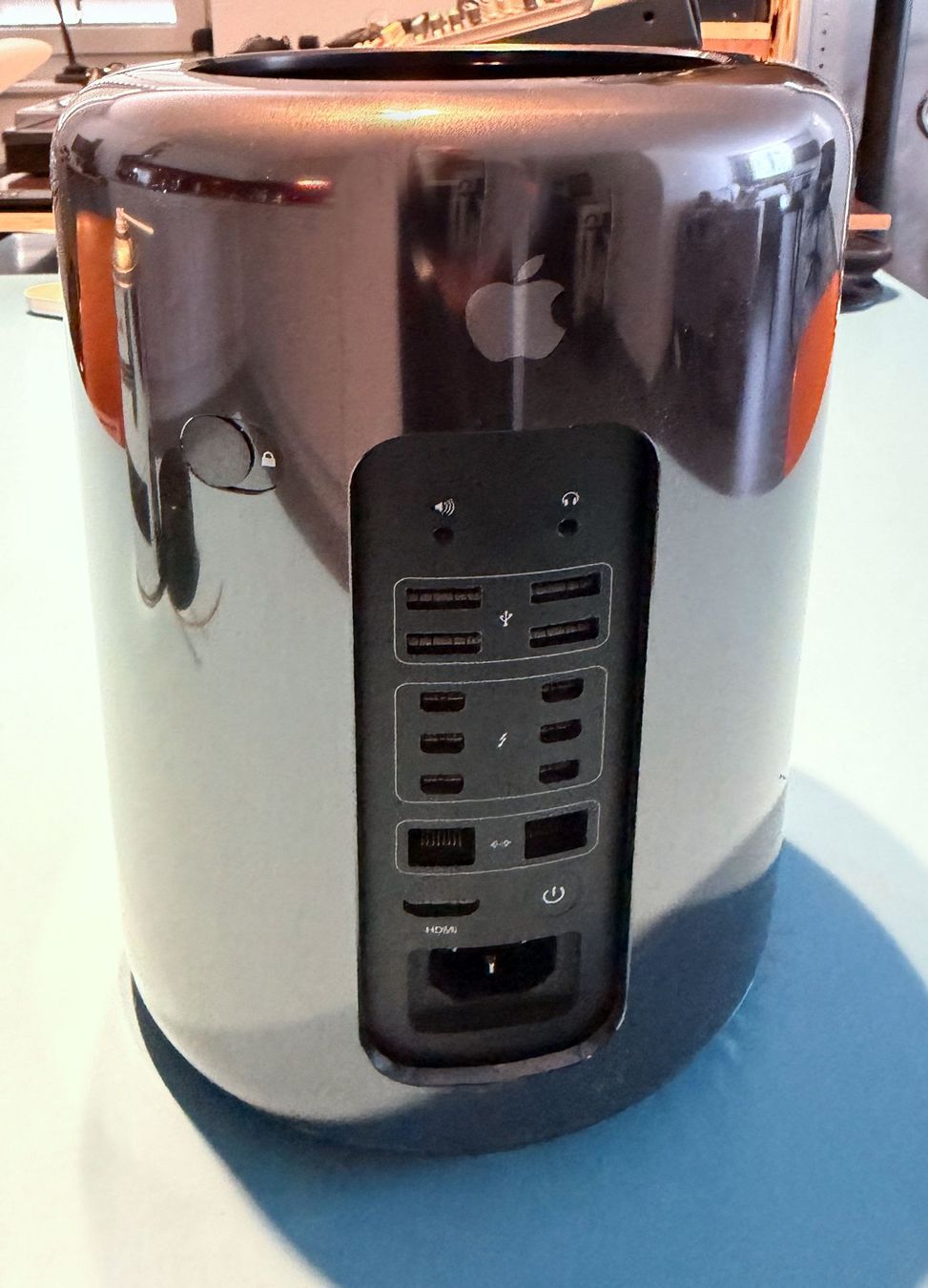 Apple PCs: Apple Mac Pro "Six Core" 3.5 / 64GB / 1 TB / OVP – Gebraucht aus Uerzlikon von traumzentrale 3