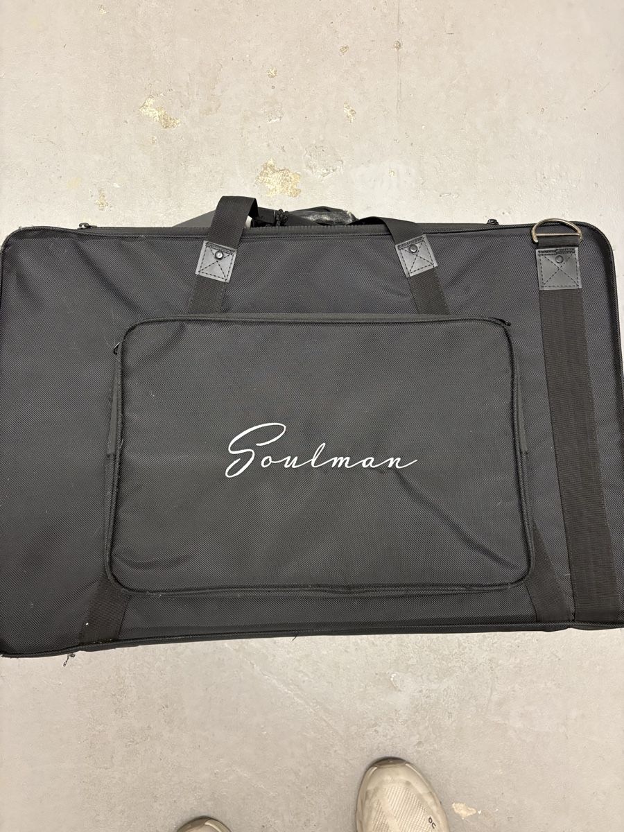 Strumenti musicali: Soulman Pedalboard With Bag – Usato da Zürich venduto da bluesrockgear 3