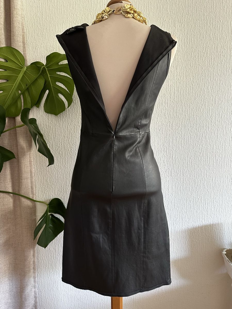 Mango Robes: Robe en cuir véritable Mango T36 neuve – D'occasion à Châtelaine par Alexandra.jankowski 5