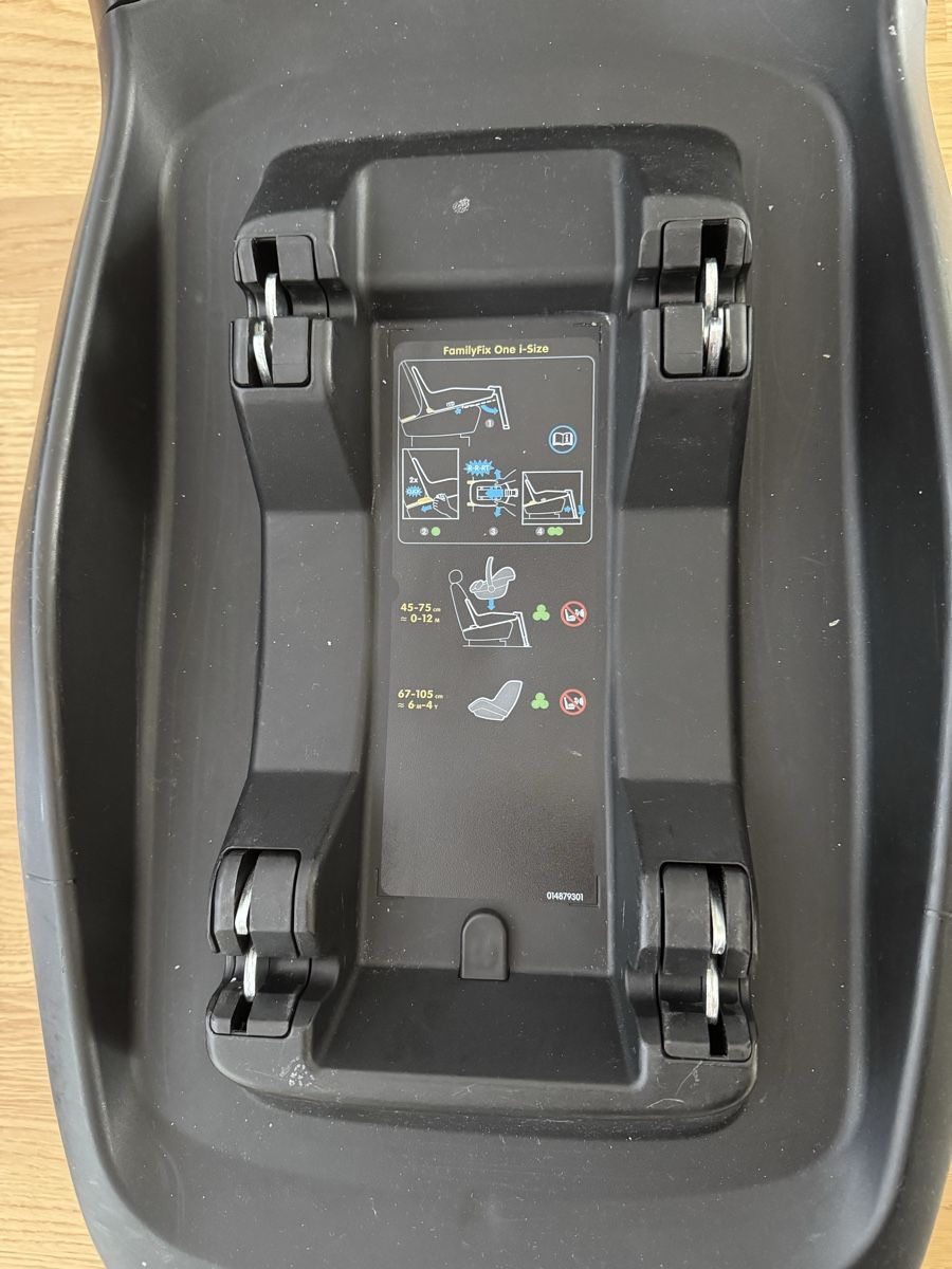 Seggiolini per auto: Maxi Cosi Babyschale Pebble mit Isofix – Usato da Zumikon venduto da ant_n8vp 3