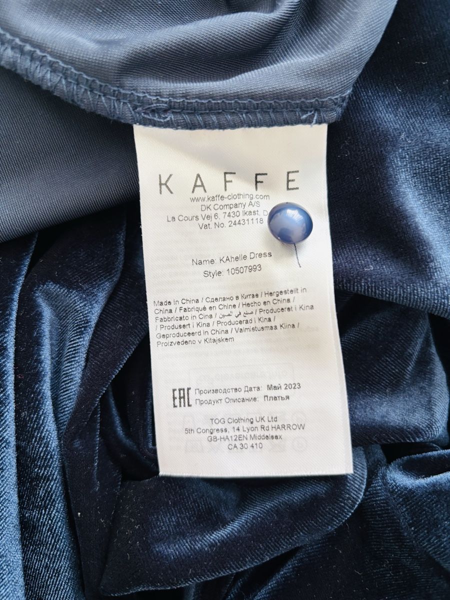 Kleider: Robe velours Kaffee bleu marine – Neu und originalverpackt aus Genève von mur_h768 4
