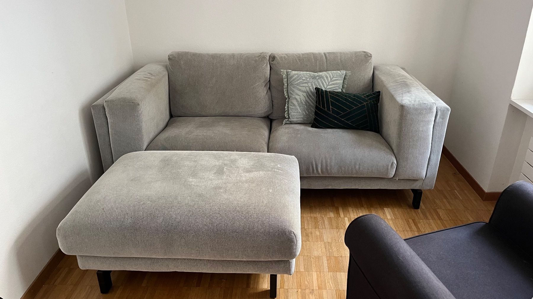Ikea Sofas: 3er IKEA Sofa mit Hocker – Gebraucht aus Zürich von anc_7fh7
