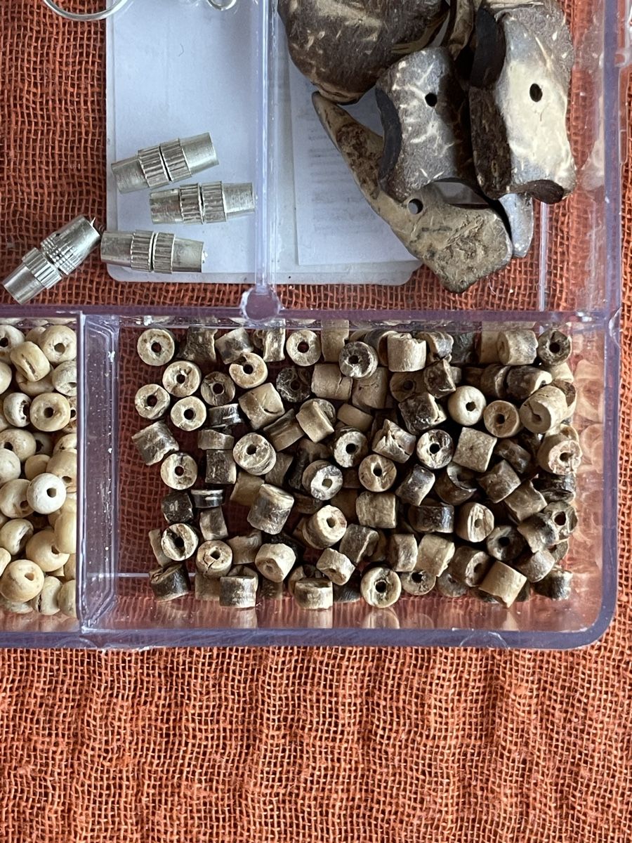 Holzartikel: ALLES RAUS Bastelperlen Holz – Gebraucht aus Kloten von simones.thriftshop 5