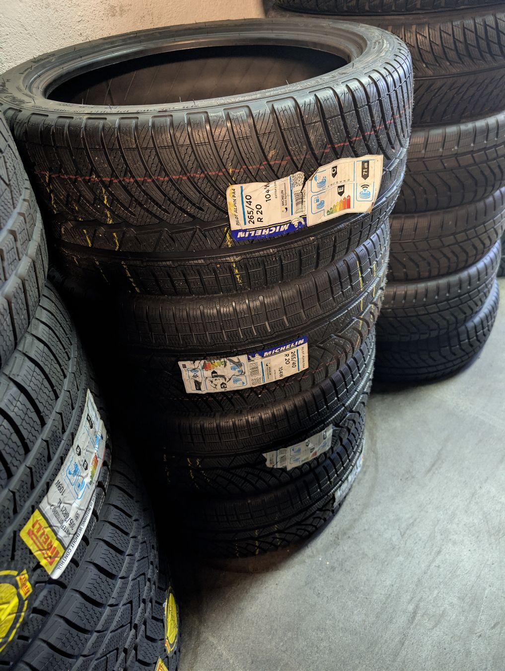 Michelin Pneus & Roues: Winterreifen  – Neuf avec emballage d'origine à Dürrenäsch par Pneu-Idris