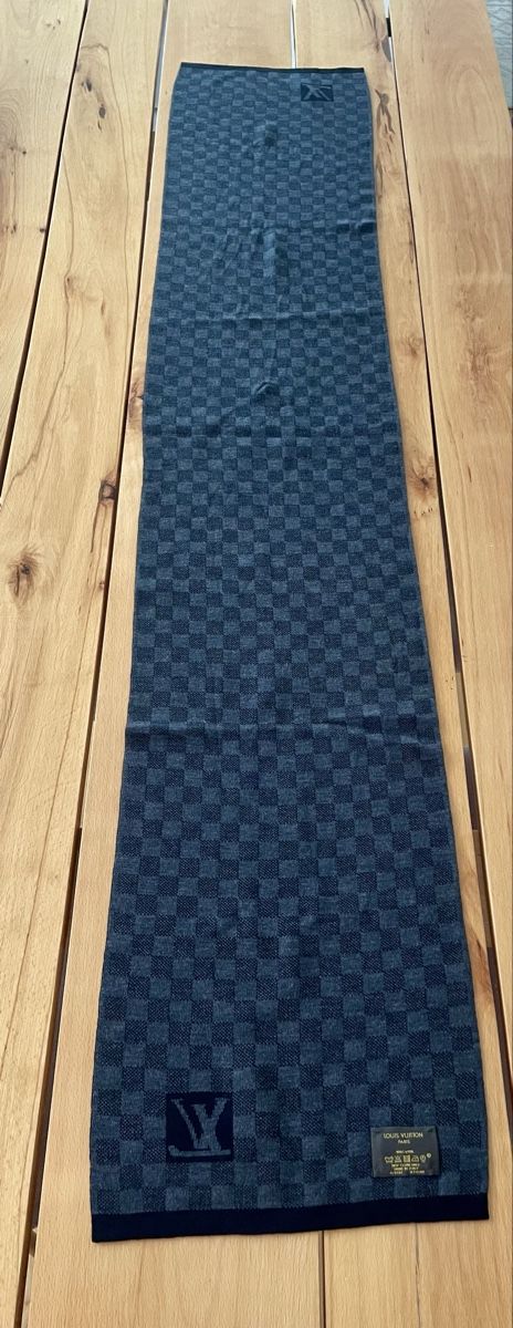 Louis Vuitton Foulard & Sciarpe: Louis Vuitton Schal / Neupreis CHF 560.- – Nuovo e nell'imballaggio originale da Oberarth venduto da abi127 2