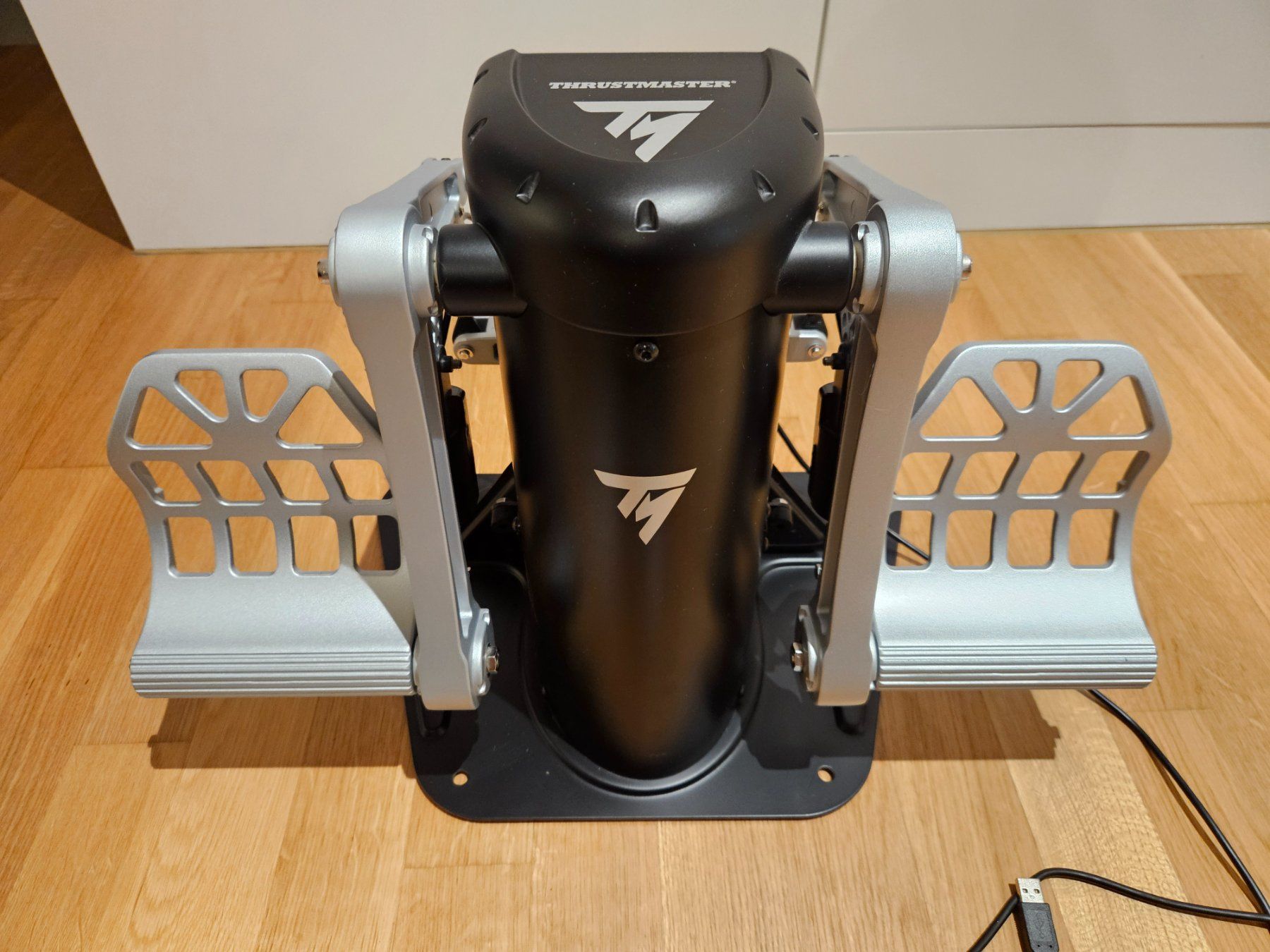 Thrustmaster Manettes: Thrustmaster TPR Pendular Rudder Pedals für Flight Simulator – D'occasion à Zürich par Alex_12345