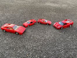4 Ferrari Modellauto