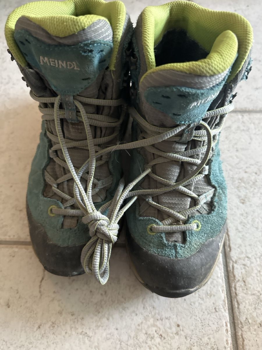 Meindl Herrenschuhe: Meindl Wanderschuhe Kinder Grösse 35 gebraucht – Gebraucht aus Wettingen von sue_2v99