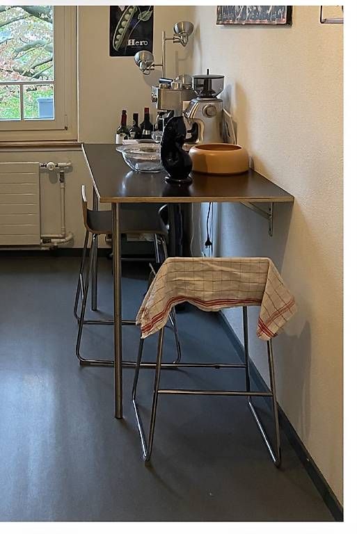 Seggioloni: Küchentisch Bartisch u 4 Barstühle – Usato da Luzern venduto da mon_m9rr