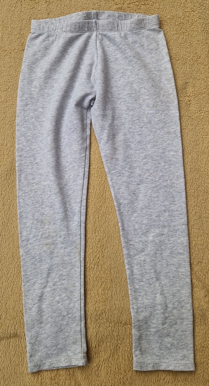 Collant & Leggings: Bequeme Leggings 122/128, Hellgrau – Usato da Muri b. Bern venduto da rol_xtf8