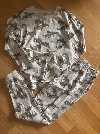 Tolles Pyjama gr. 140, Minymo