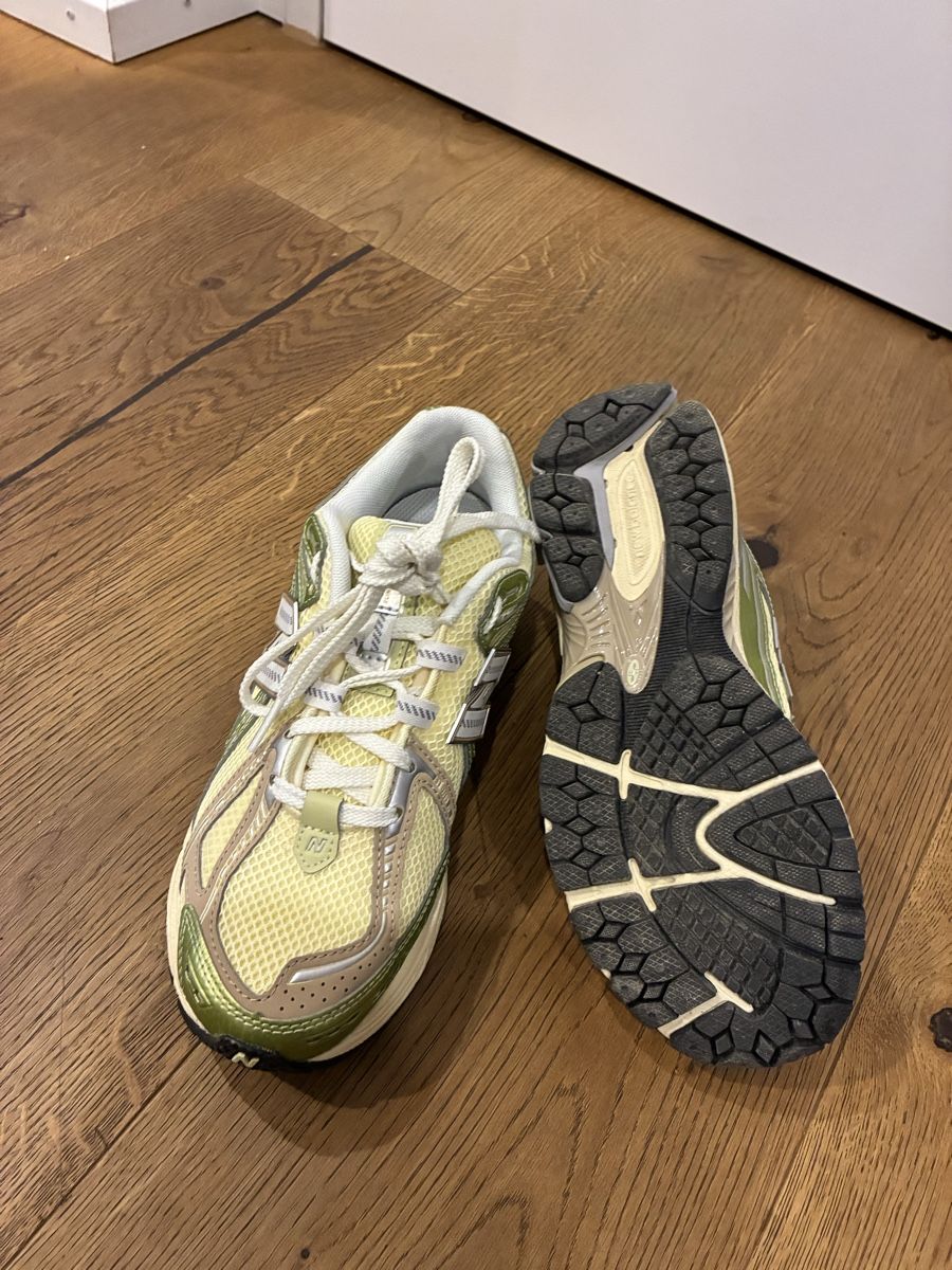 Scarpe da uomo: New Balance – Nuovo (secondo la descrizione) da Grub AR venduto da Engel1986
