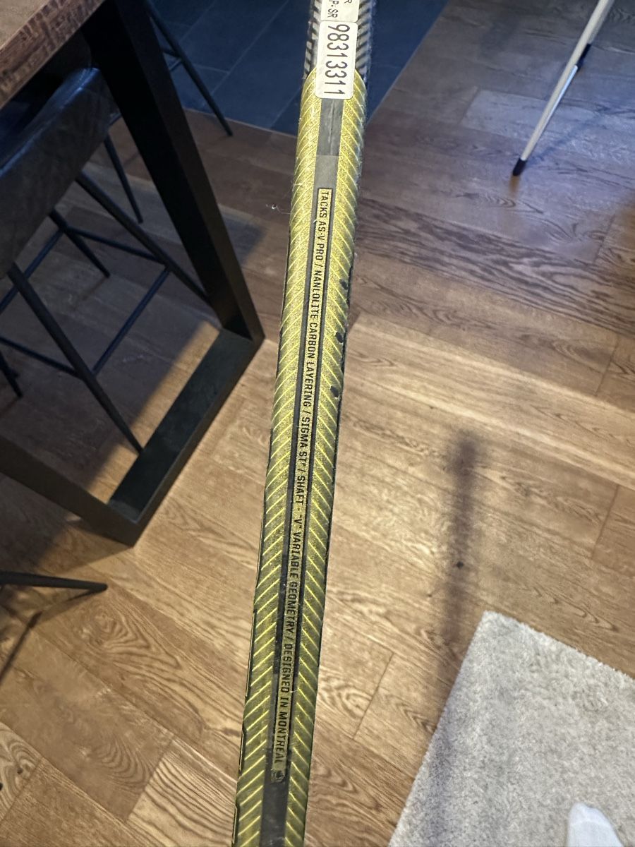 Ccm Bastoni & Pale: CCM Tacks AS-V PRO SR Left 75 Flex – Usato da Knonau venduto da dor_jd7k 5