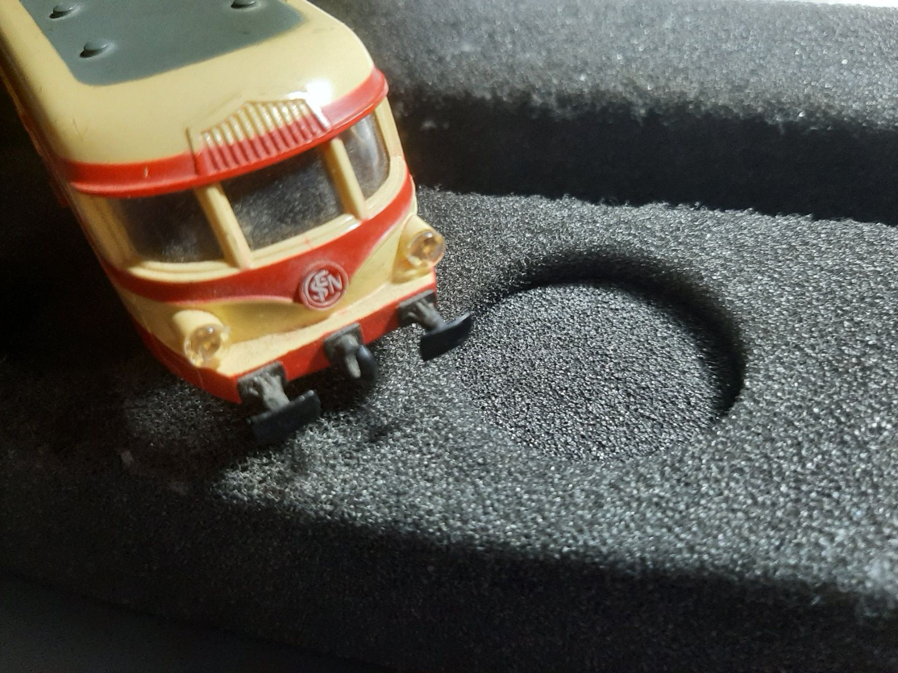 Jouef Modelleisenbahnen: JOUEF 852 – Gebraucht aus Avully von RIVALIS 5