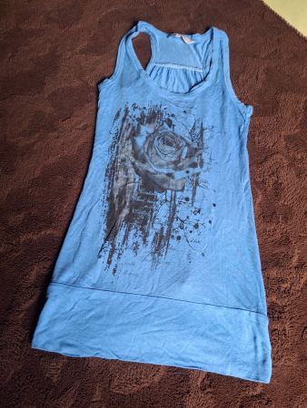 T-shirt taille XS marque C&A
