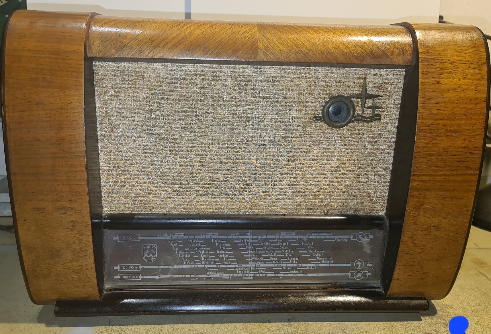 Philips Radio: radio Philips vintage  – Difettoso da Mézières VD venduto da M.Lapin 3