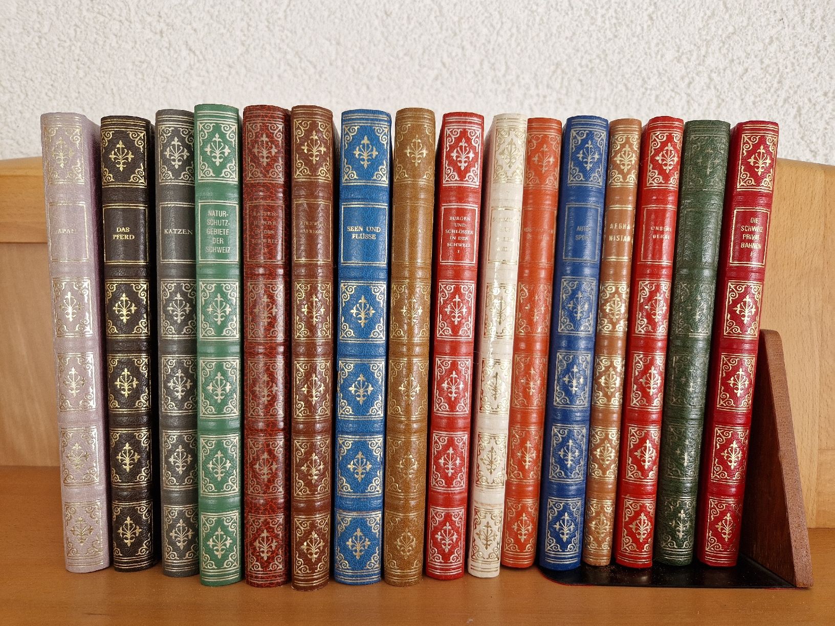 Bücher: Alte Bücher-Sammlung - Avanti Verlag – Gebraucht aus Wallisellen von soat