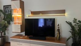 Wohnwand Holz Optik Beige mit Beleuchtung gebraucht