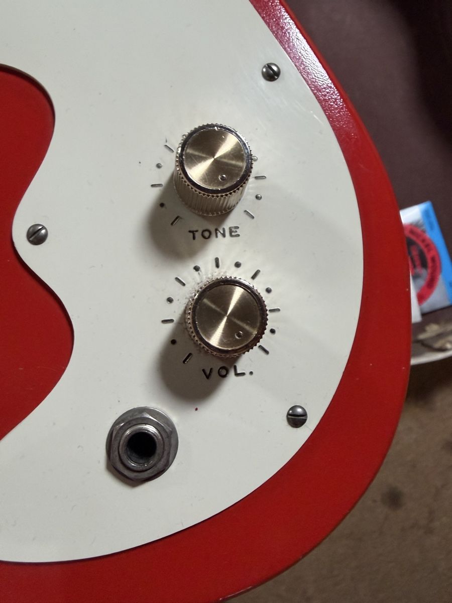 Strumenti musicali: 1965 Kay K-310 – Usato da Winterthur venduto da Rhodijn 5
