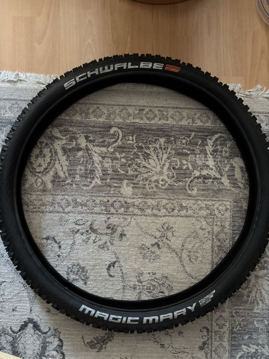 Schwalbe Pneumatici & Ruote complete: Schwalbe Magic Mary 27.5 x 2.60  – Usato da Dübendorf venduto da mba_5yvw