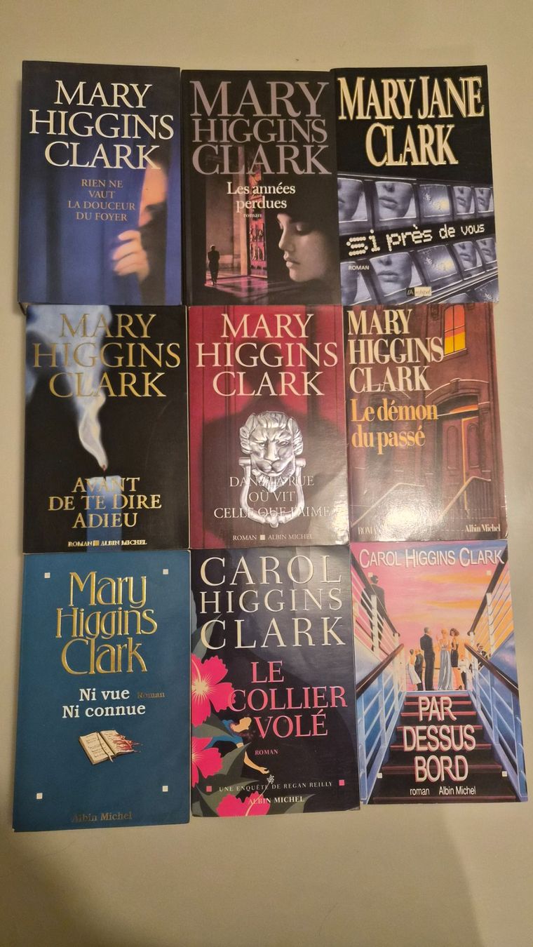 Libri: 9 livres de Mary Higgins Clark – Usato da Jouxtens-Mézery venduto da ger_hpd5