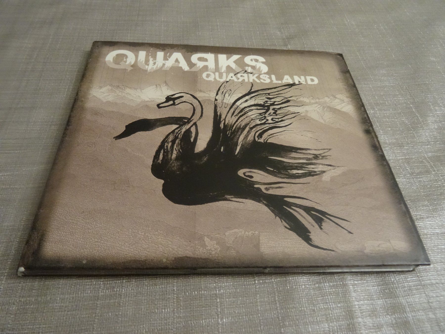CDs: Quarks - Quarksland (CD) – Gebraucht aus Olten von Disc-Ausverkauf