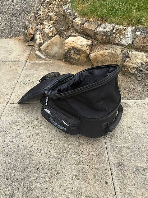 Borse: Sac réservoir Triumph magnétique – Usato da COURCHAVON venduto da 2922 1