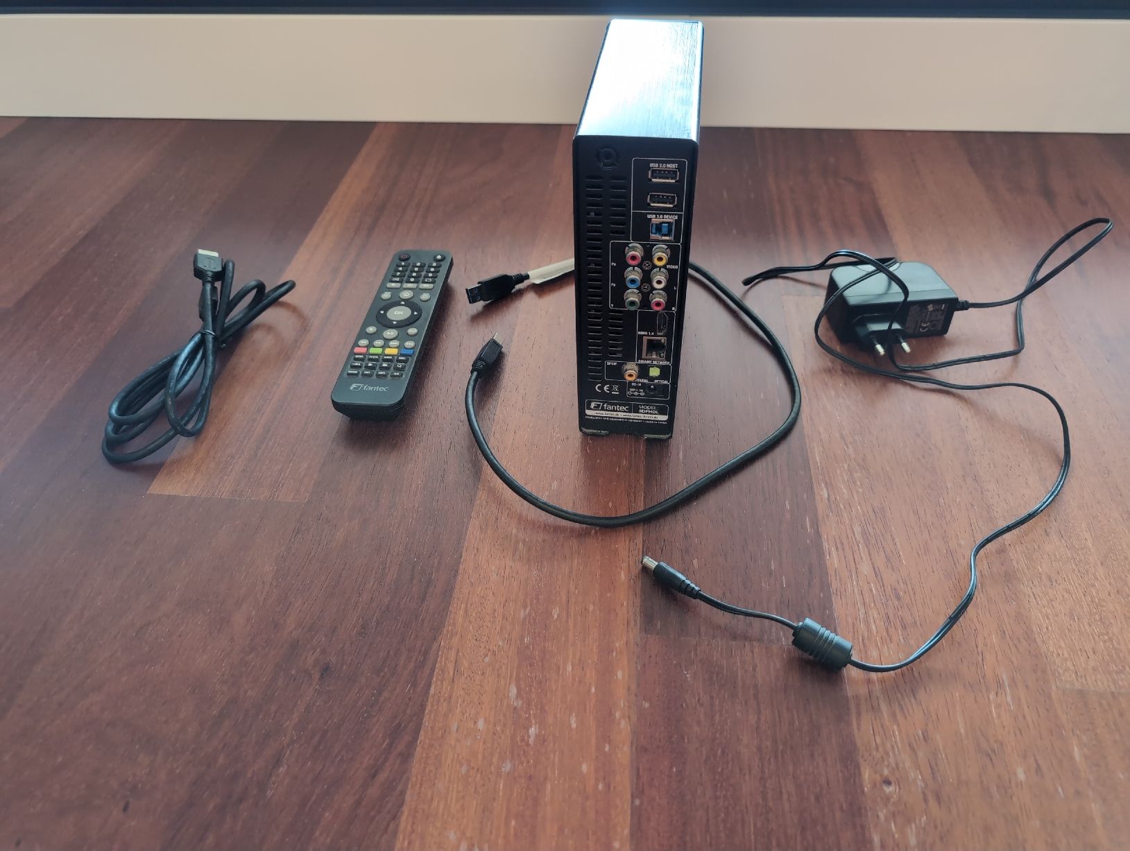 Lettore multimediale & Streamer: Fantec 3DFullHD Mediaplayer mit 2.72Tb HDD – Usato da Aesch BL venduto da Basswelle 2