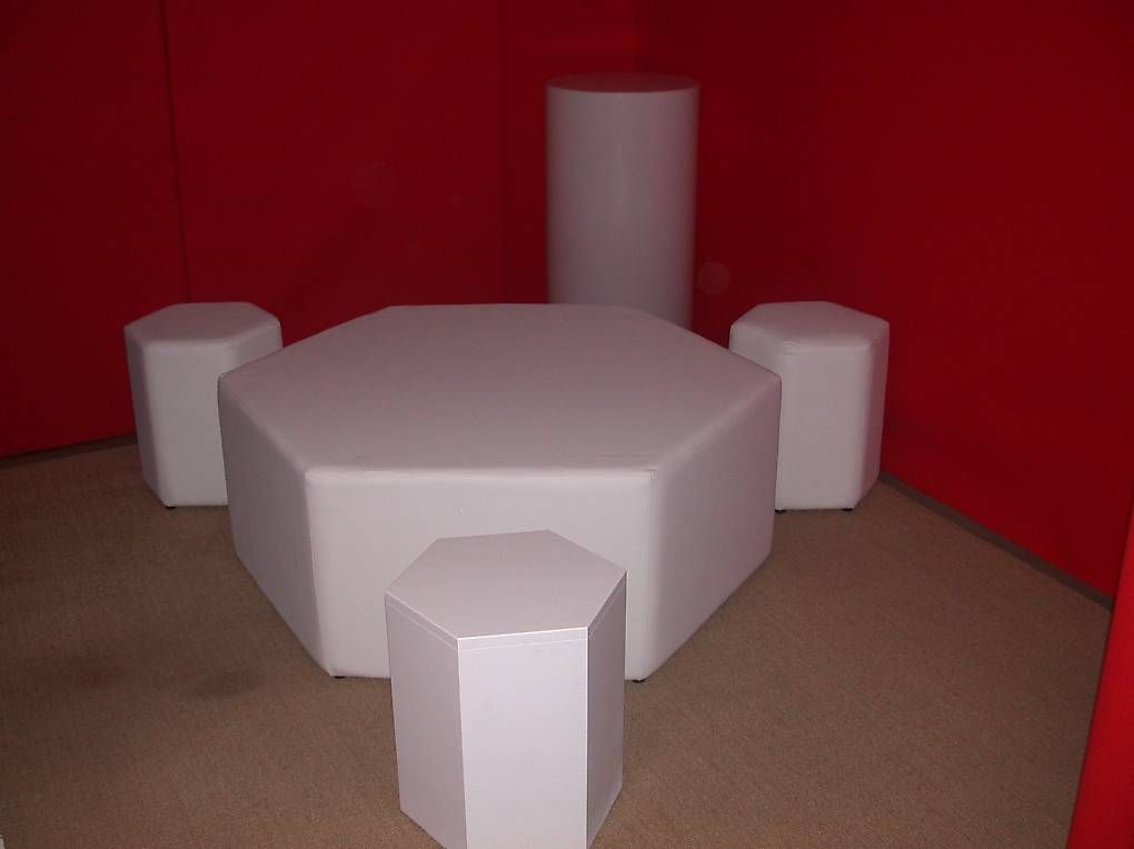 Sgabelli: Pouf esagonale piccolo – Usato da Ligornetto venduto da Made_with_love_robby