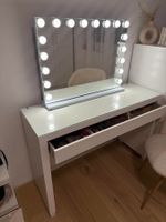 Schminktisch mit LED Spiegel weiss gebraucht