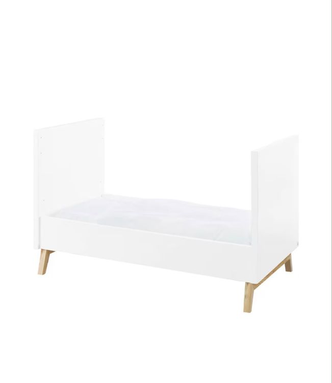 Babybett / Kinderbett Riva von Baby Walz – wie neu (Neu (gemäss ...