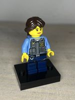 LEGO City Minifigur Elite-Polizistin 2013