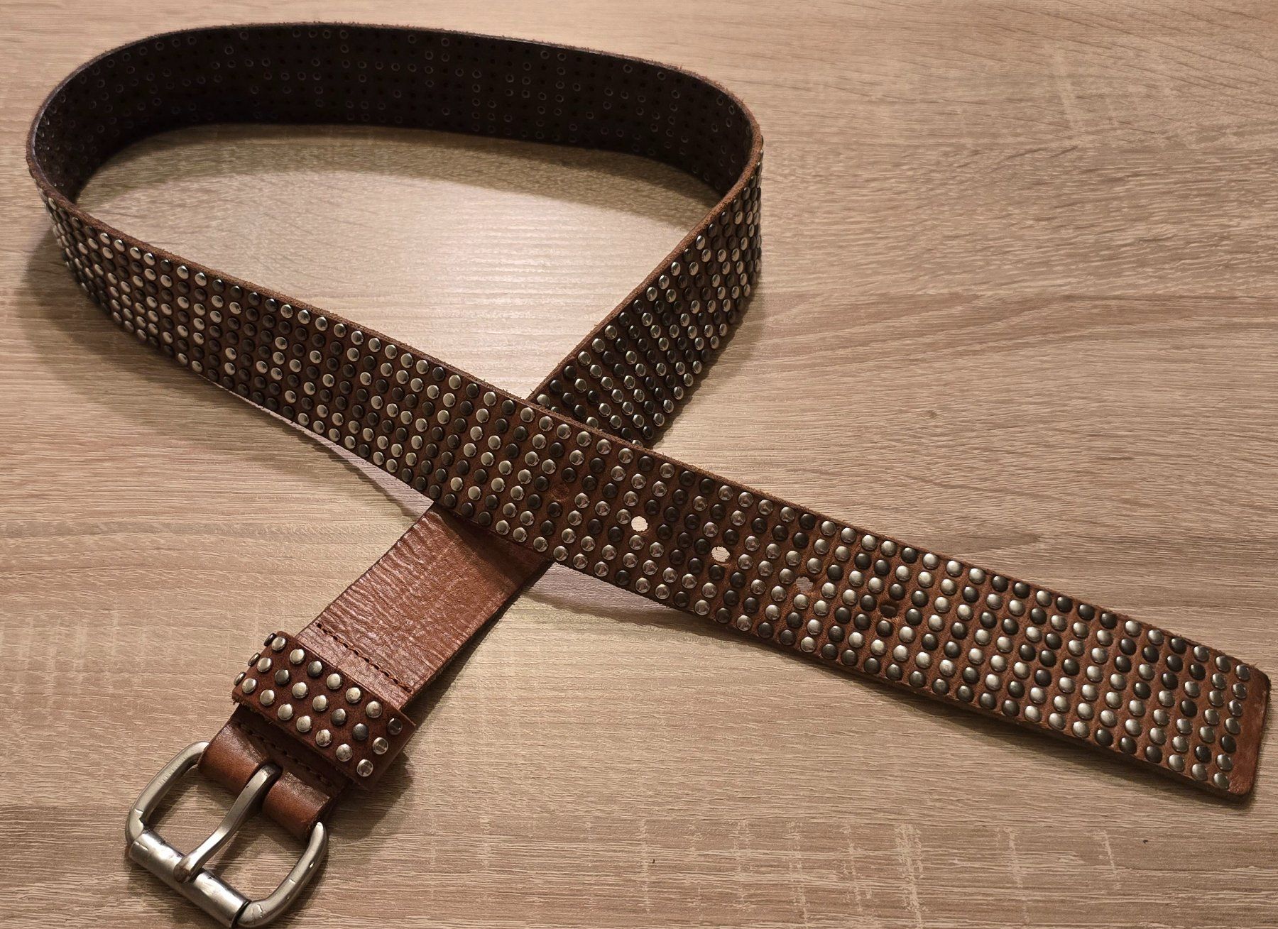 Cinture: Cooler Nietengürtel Gr. 85 Leder braun – Usato da Richterswil venduto da Ivypearl 1