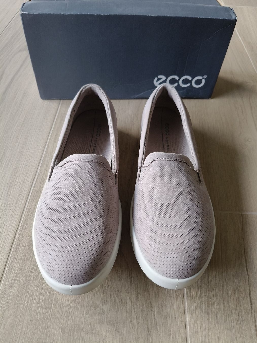 Ecco Scarpe da donna: Ecco cuir 41 slip-on – Nuovo (secondo la descrizione) da Monthey venduto da lesaffairesdecamille