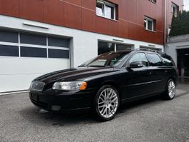 Volvo V70 2.4D Momentum | MFK 11/2024 | 266’554 km | Ab 1.-